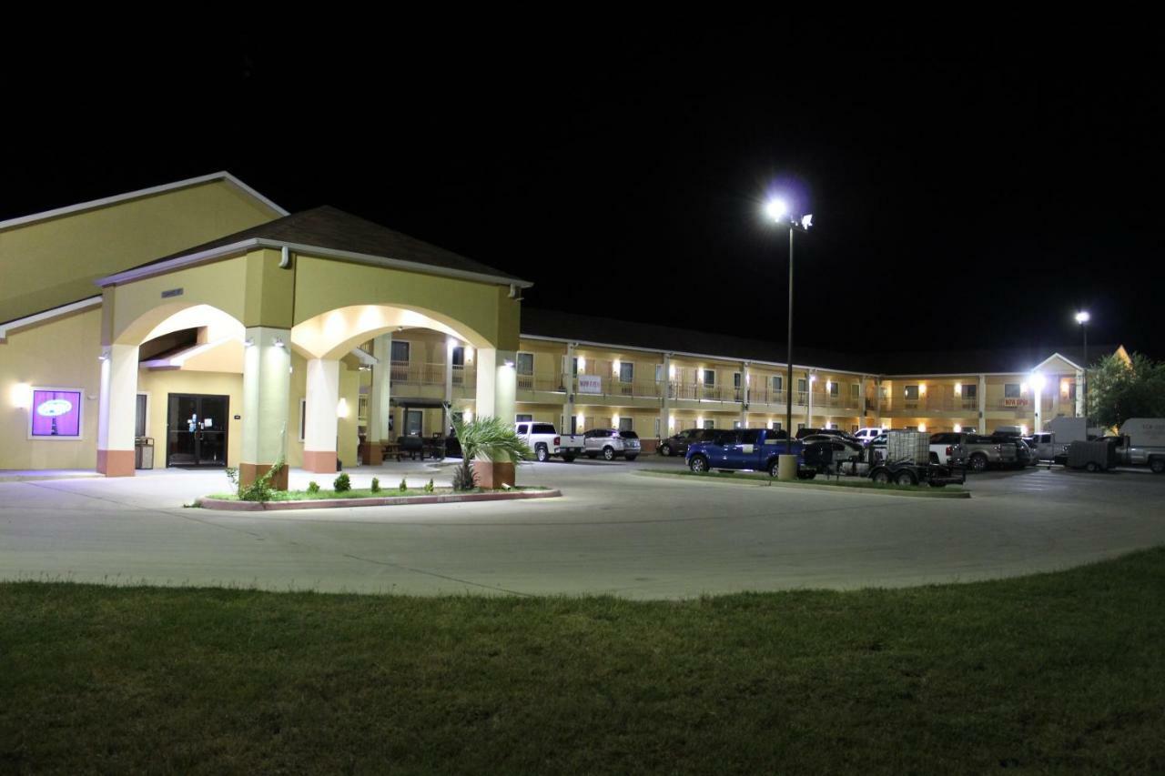 Horizon Inn & Suites Pearsall Exterior foto